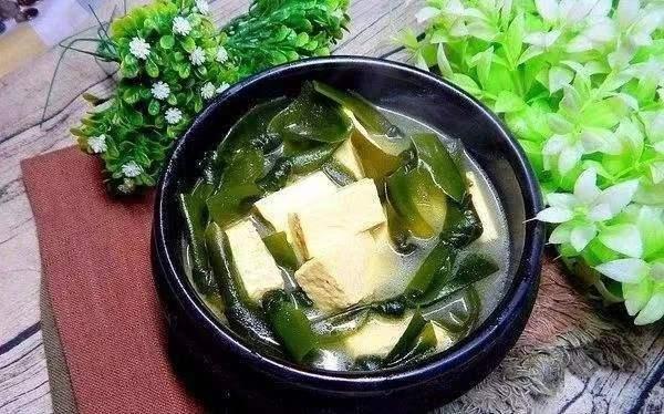 海带豆腐汤