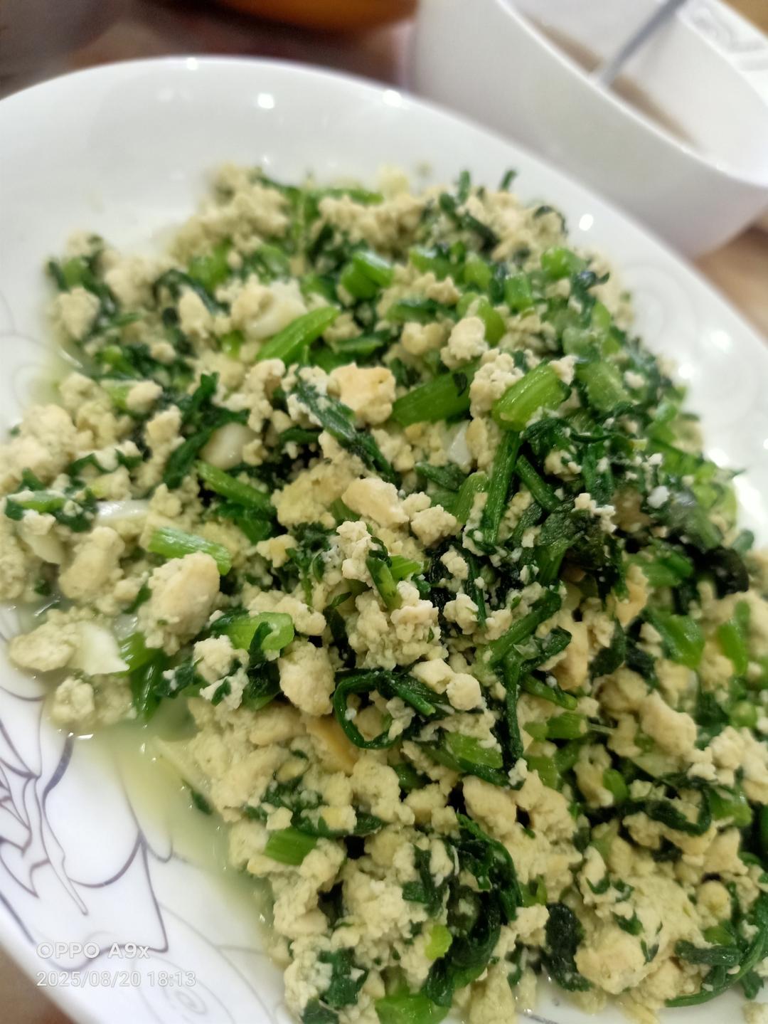 豆腐炒茼蒿（零厨艺）