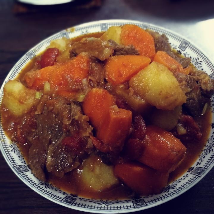 红烧牛肉土豆 （独家秘制）