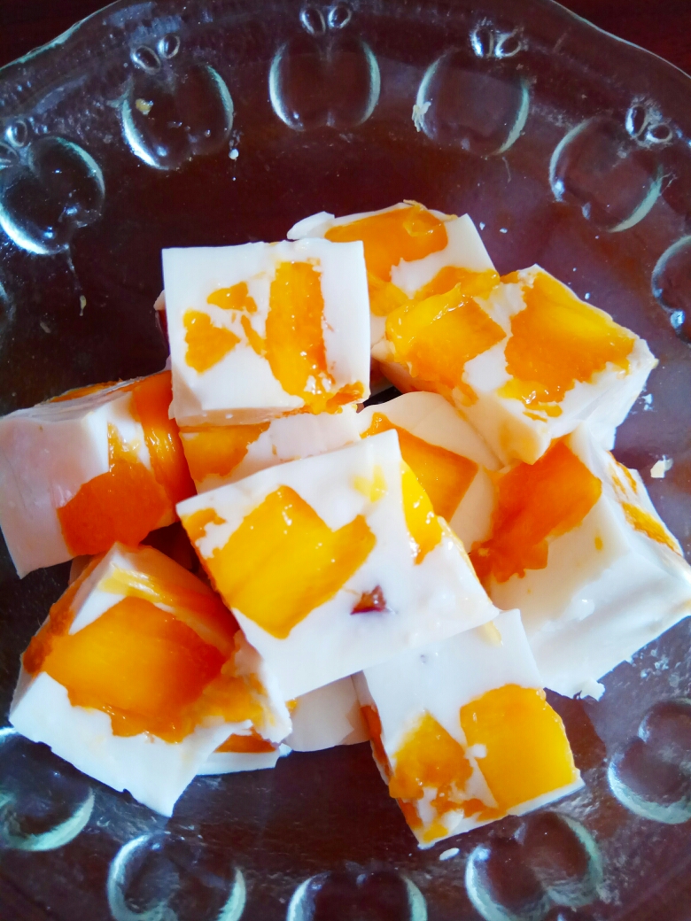 椰奶芒果蜜桃水果冻的做法