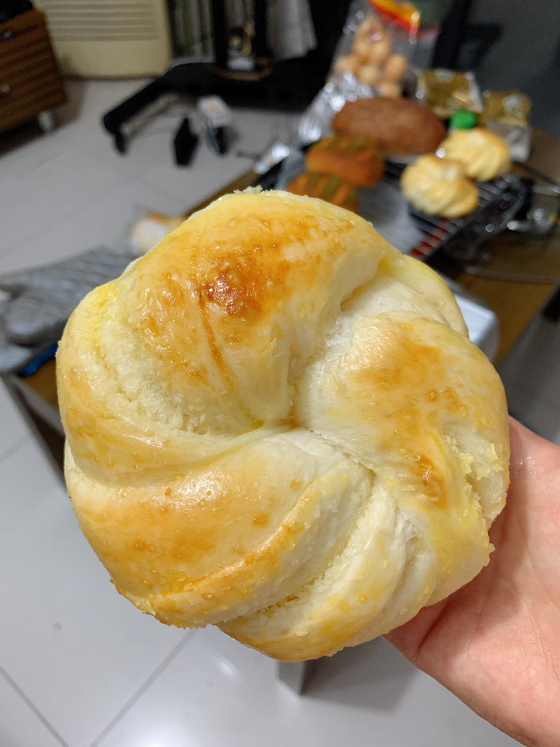 椰蓉辫子排包