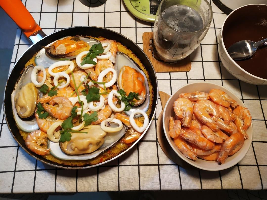 很随意的西班牙海鲜饭