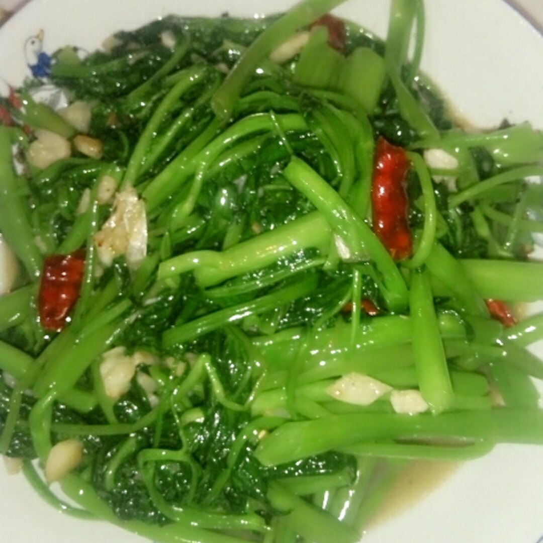 炝炒空心菜（不黑的秘密）