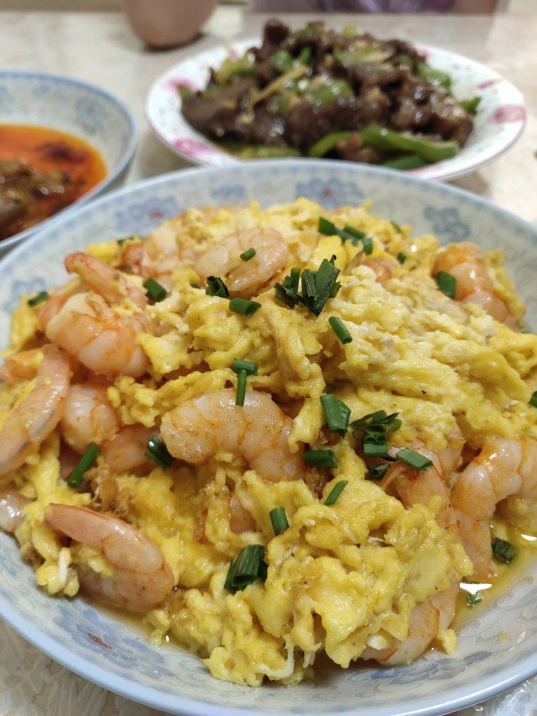 鲜香嫩滑的 虾仁滑蛋