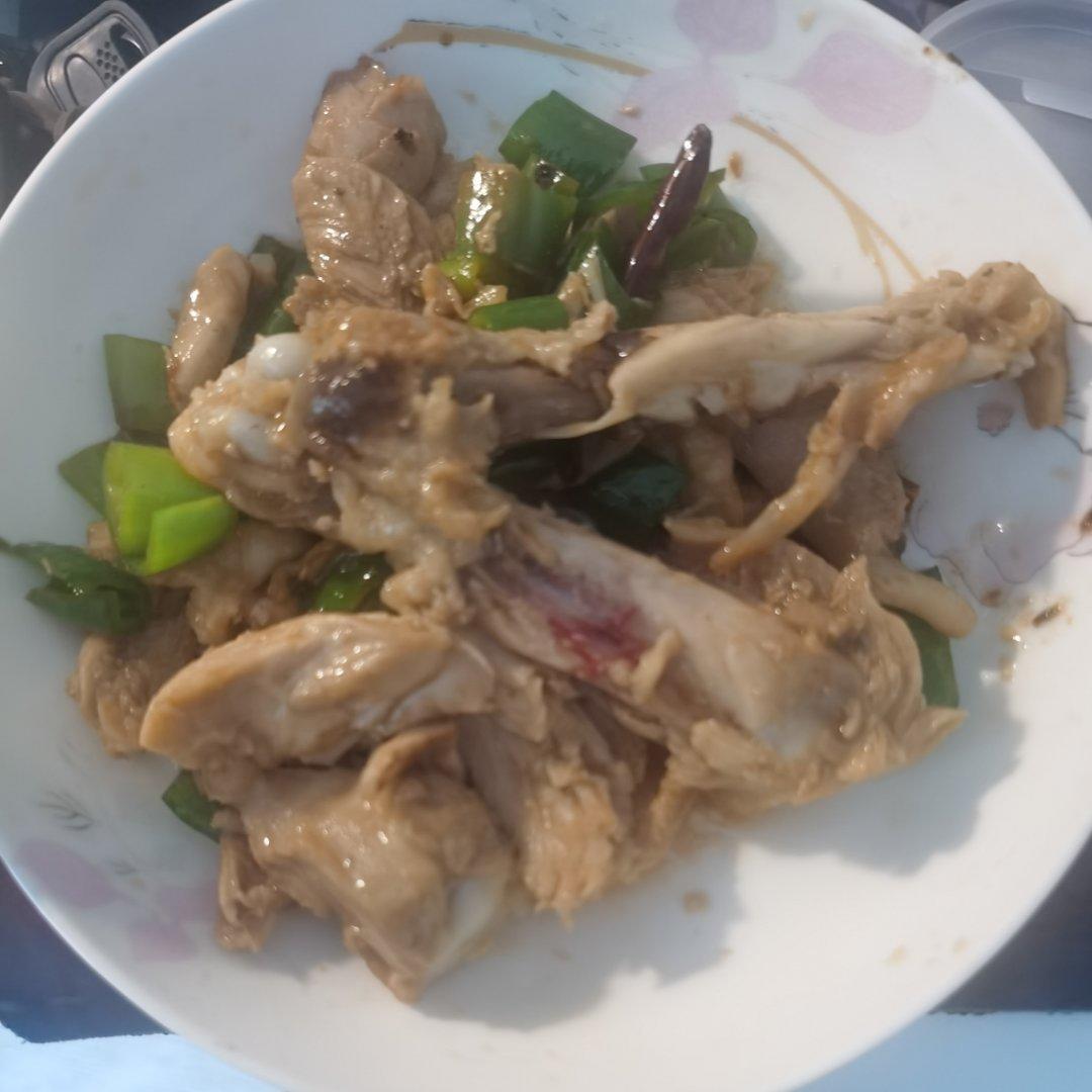 青椒鸡腿肉