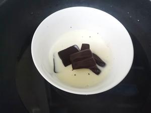 巧克力慕斯蛋糕的做法 步骤7
