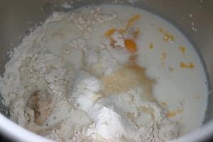 黄桃乳酪面包（汤种法）的做法 步骤2