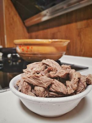 简单易做的红油牛肉干的做法 步骤1