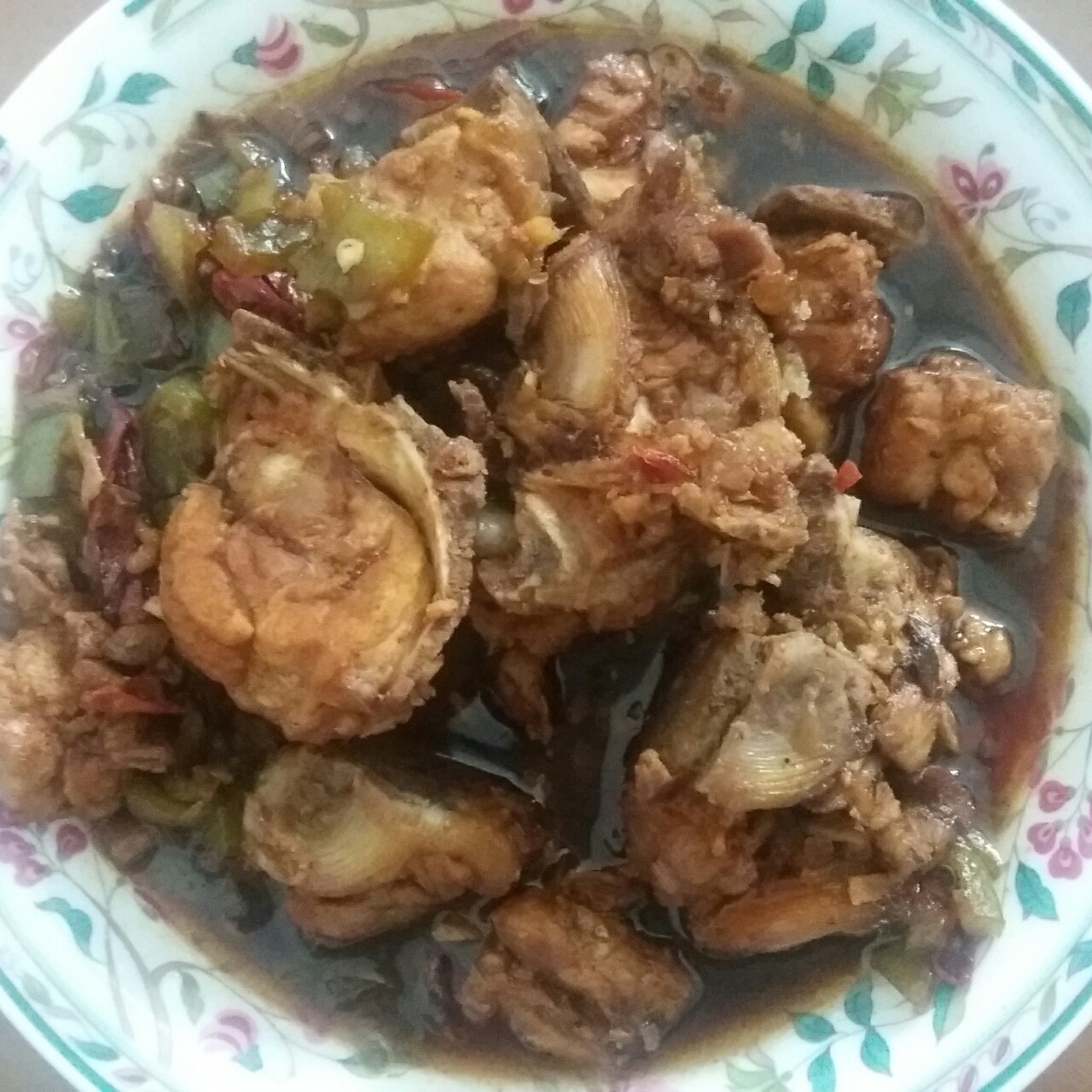 啤酒烧排骨（好吃到吼吼～）
