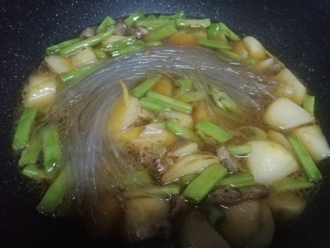 牛肉土豆豆角炖粉条的做法