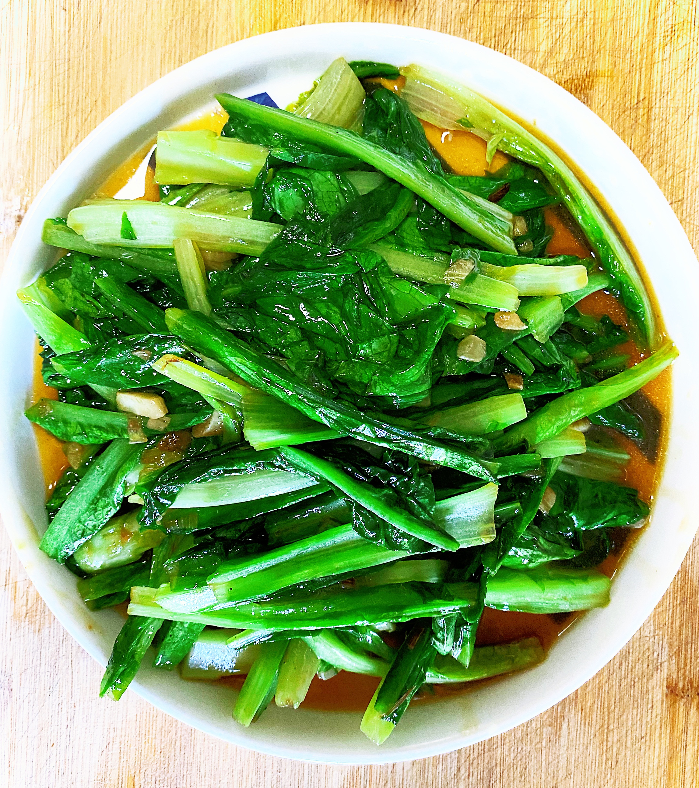 爆炒蒜泥油麦菜-简单又营养的的绿叶蔬菜的做法