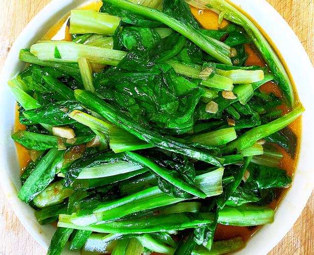 爆炒蒜泥油麦菜-简单又营养的的绿叶蔬菜的做法