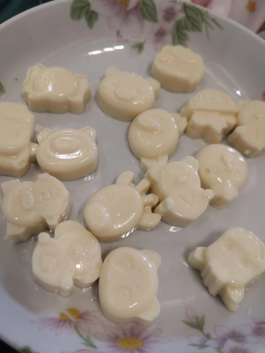 奶酪棒（秒杀市面上的妙可蓝多、女儿每天至少吃两支）