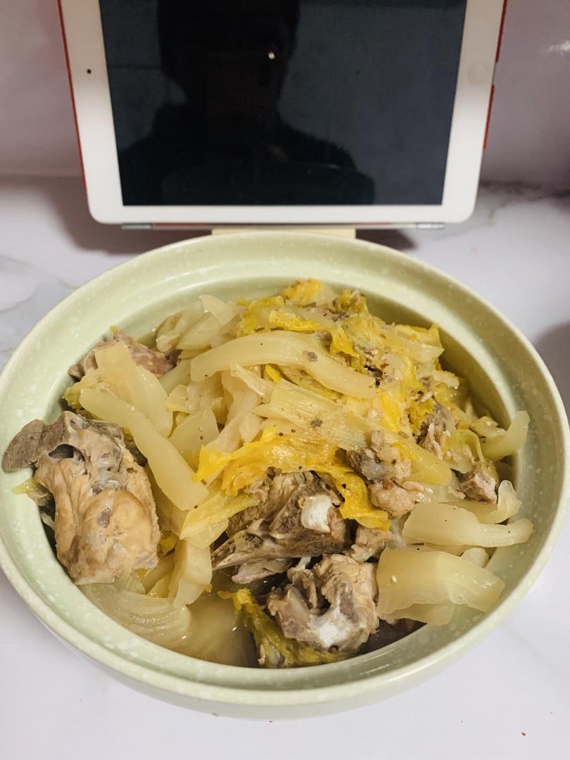 酸菜炖脊骨·超下饭