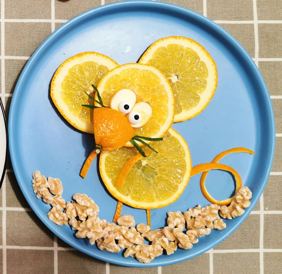 橙子老鼠摆盘的做法