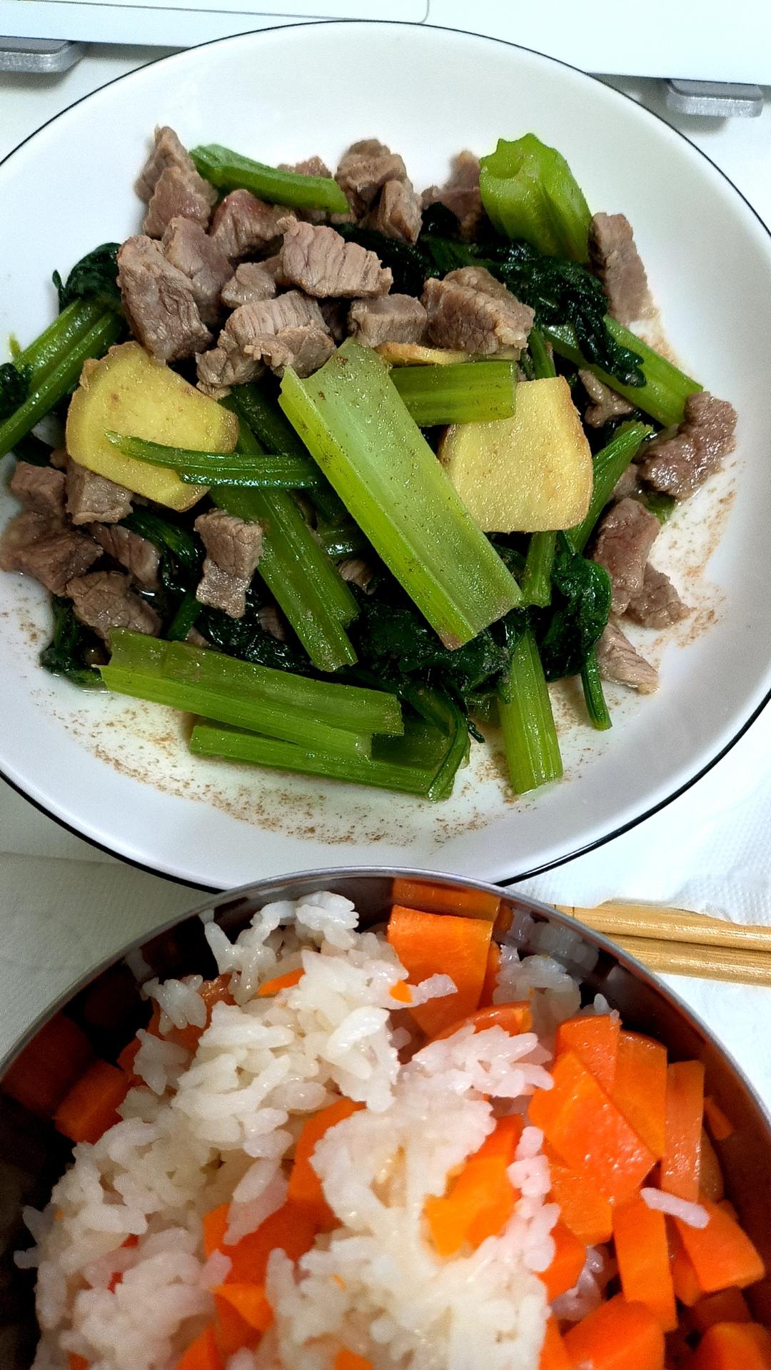 好吃到邻居敲门蹭饭的芹菜炒牛肉！
