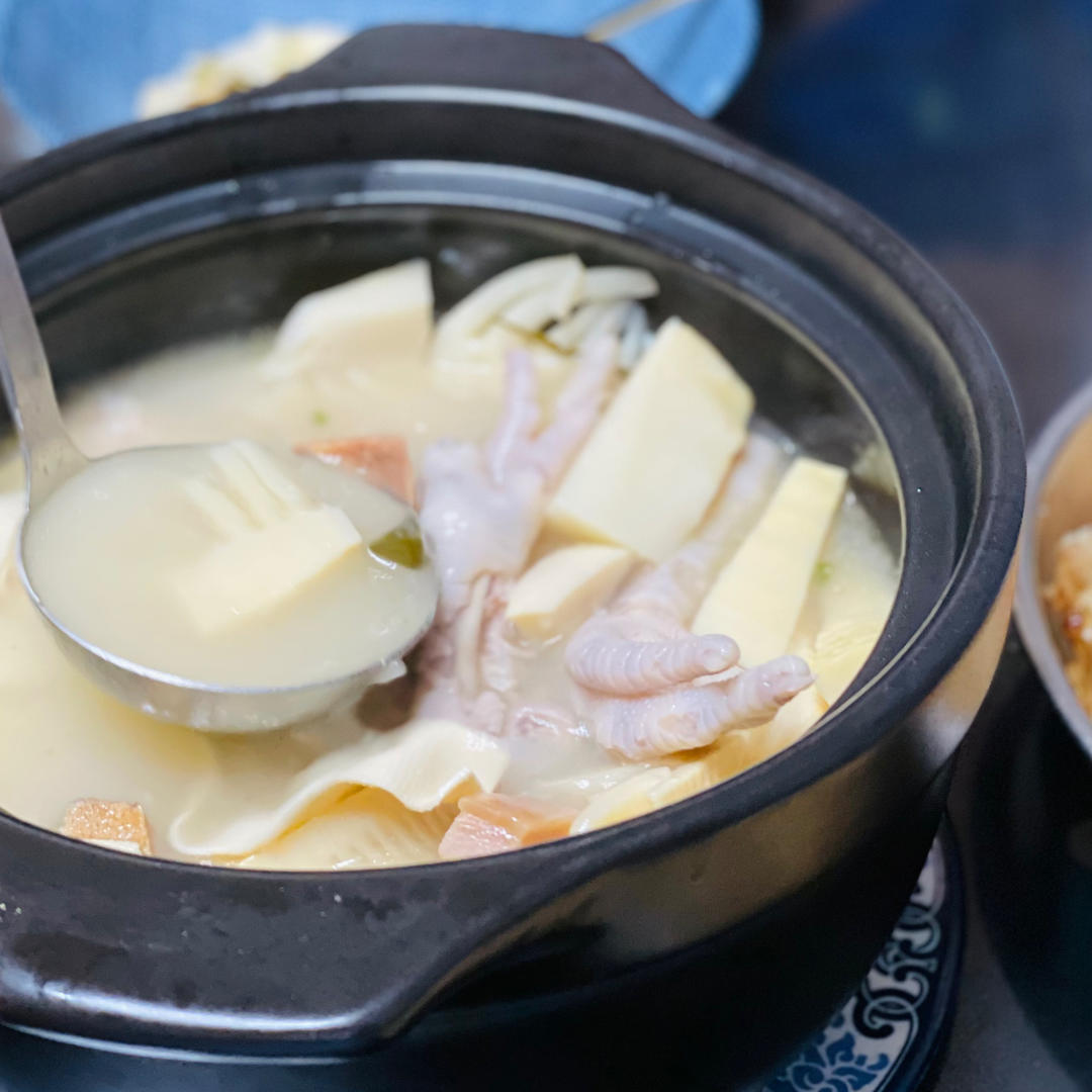 leey做的腌笃鲜(鲜嫩的竹笋炖汤好吃)