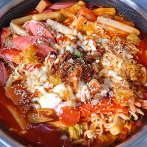 韩国料理之香香的韩式芝士拉面辣炒年糕的做法 步骤12