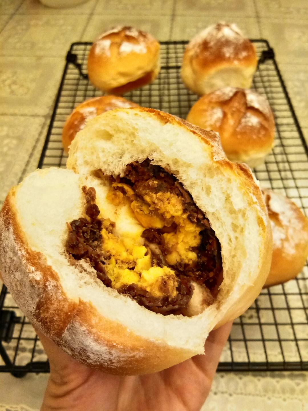 豆沙蛋黄面包～好吃到哭～