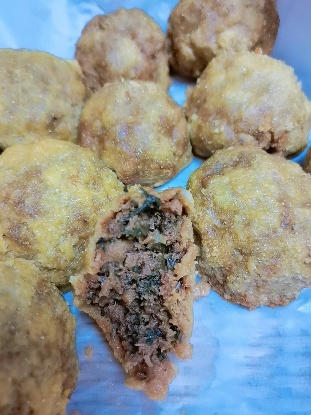 最好吃的干白菜菜团子