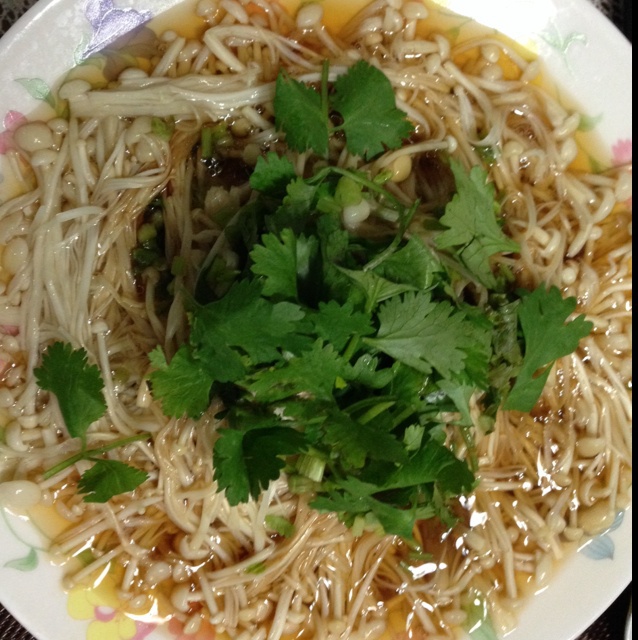 蒜蓉蒸金针菇