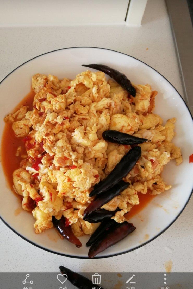 剁椒炒鸡蛋