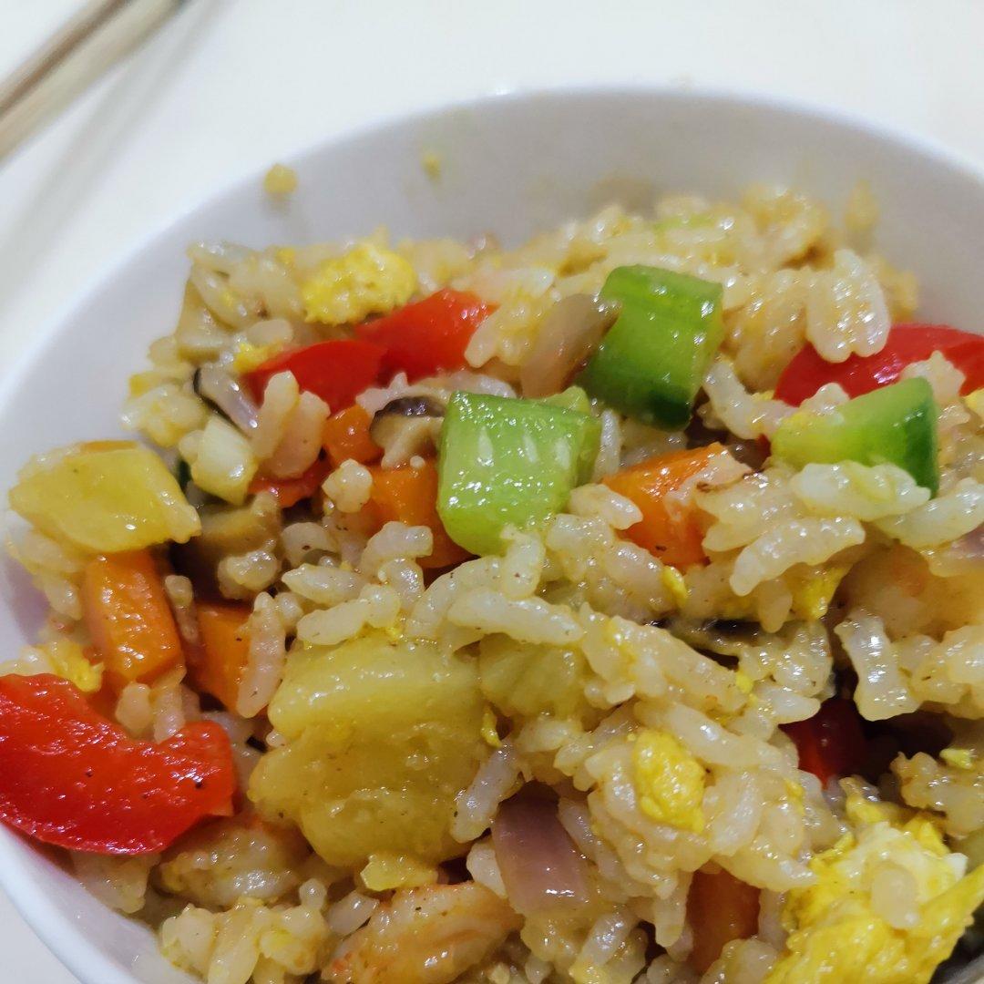 虾仁菠萝炒饭