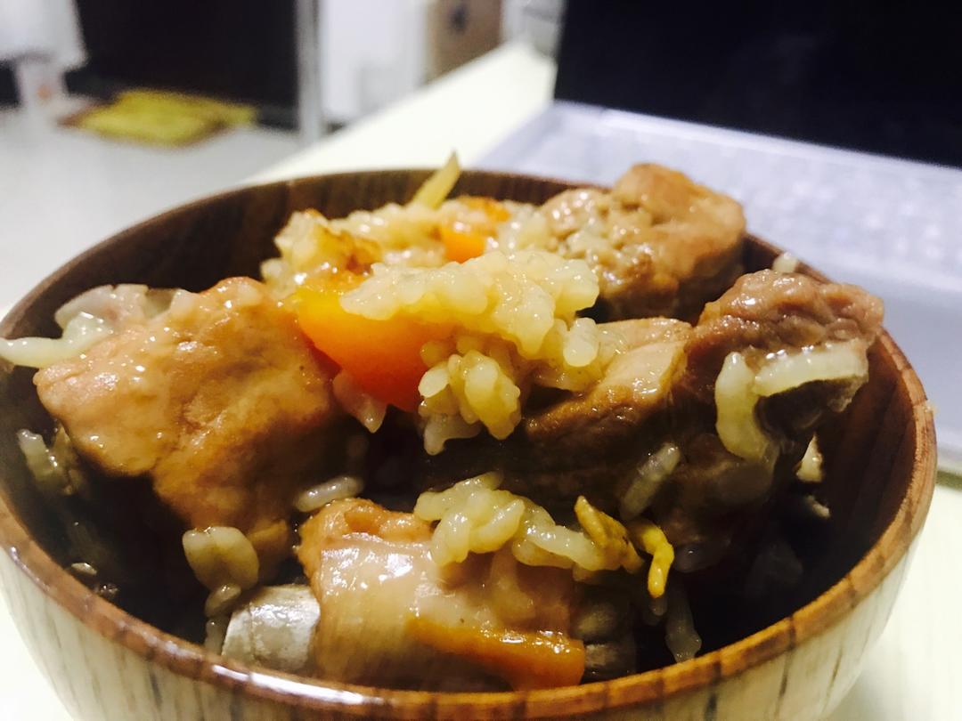喷香排骨焖饭（爆好吃）