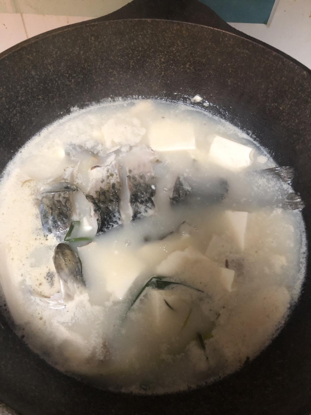 鲫鱼豆腐杏鲍菇汤🥣的做法 步骤9