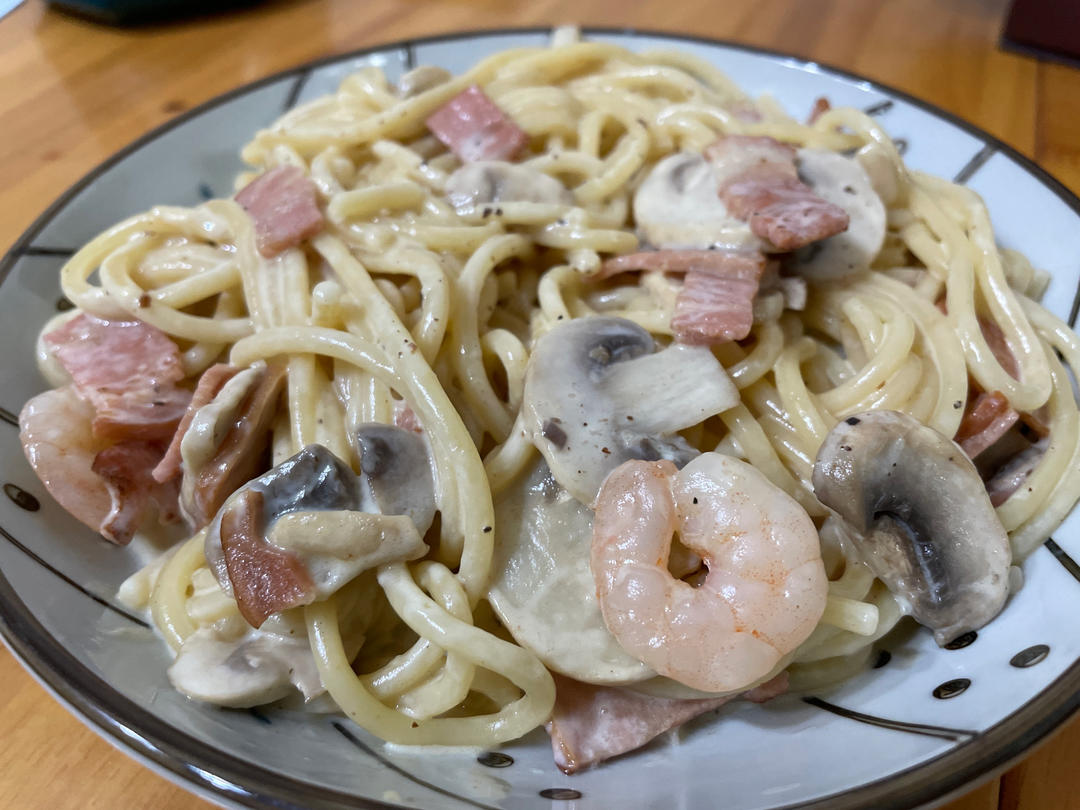 奶油蘑菇培根意大利面