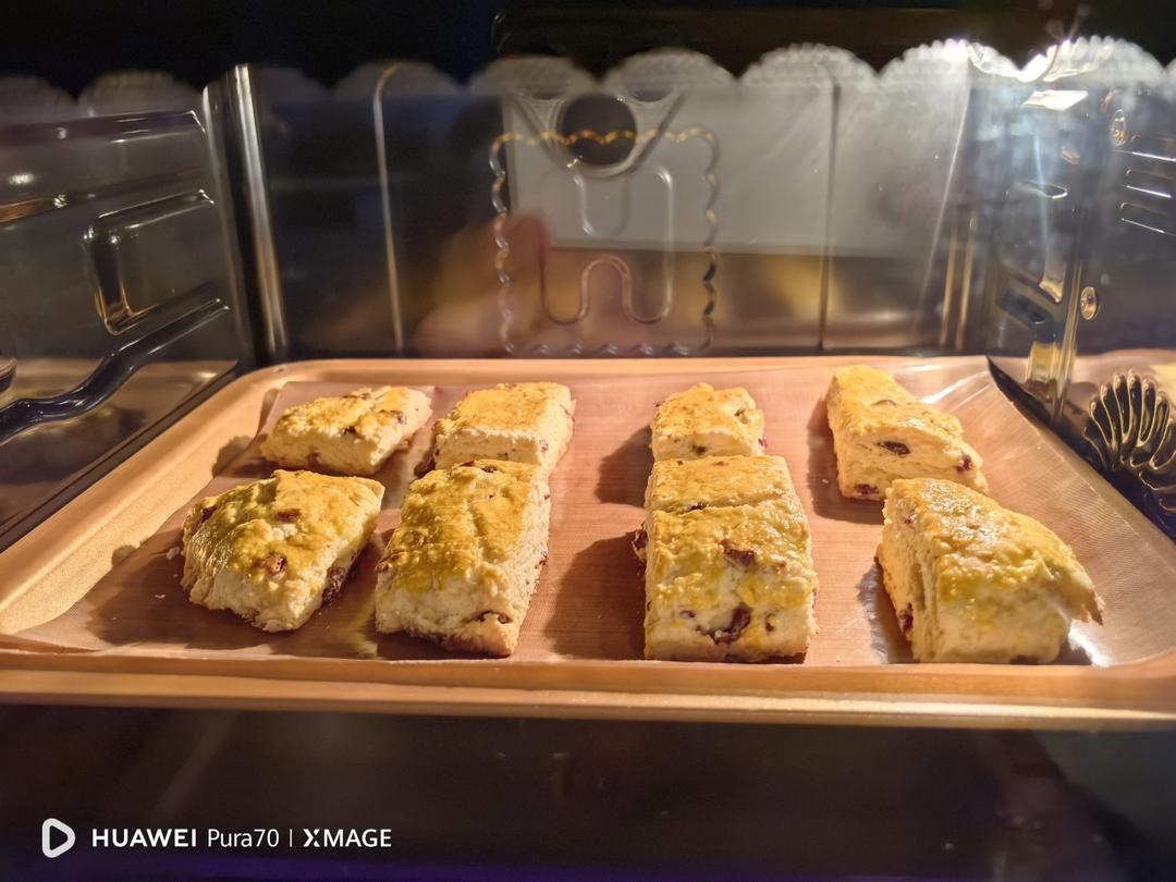 完美裂纹～百分百成功的超好吃奶香司康（禁止搬运）