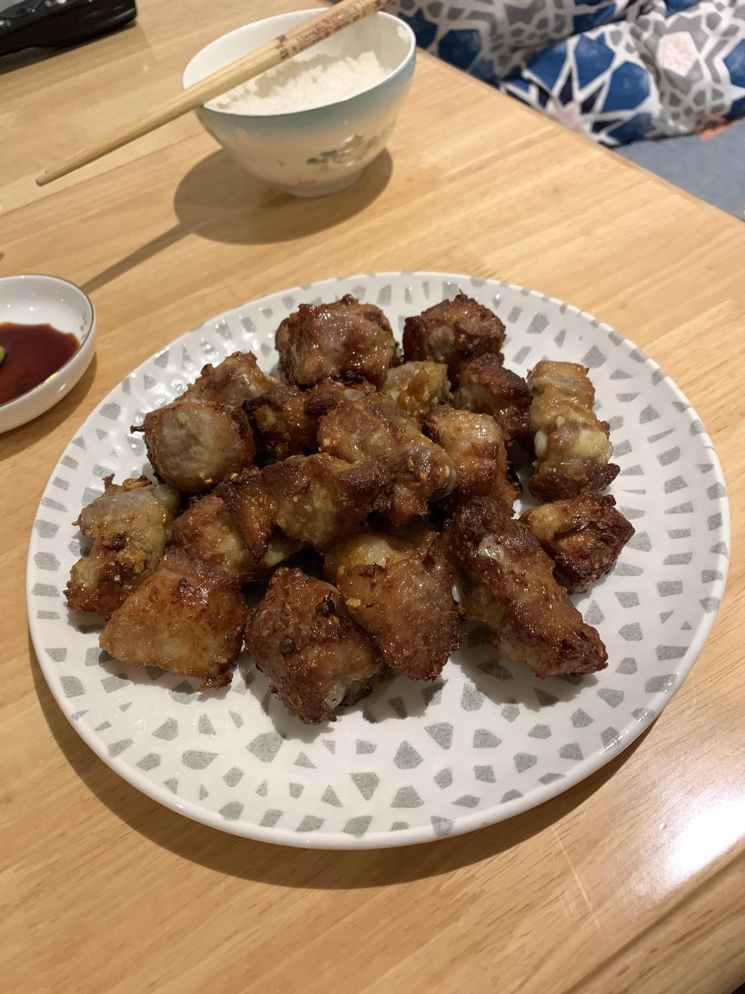 百变空气炸锅版蒜香排骨的做法