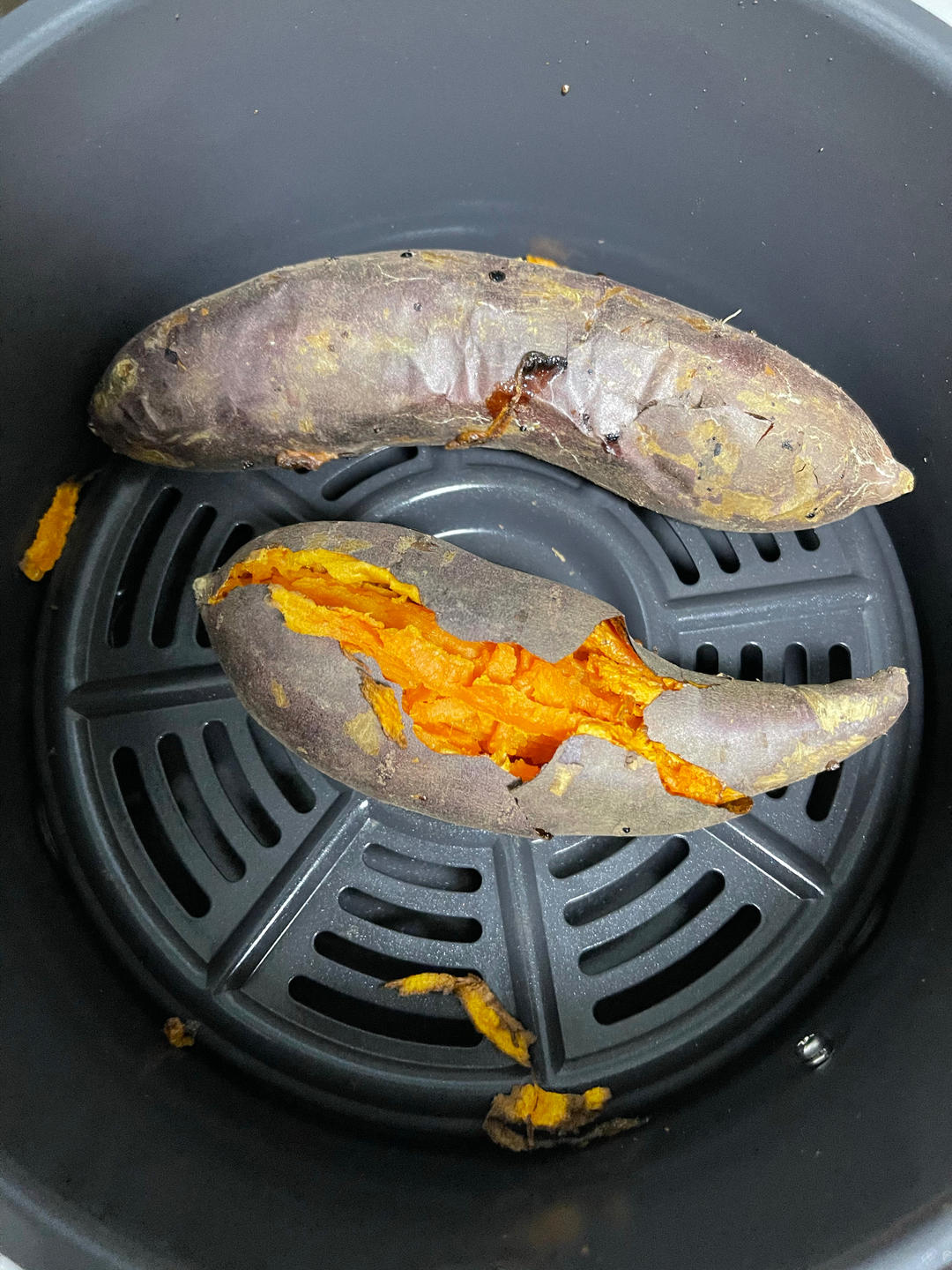 空气炸锅烤红薯(超级简单)