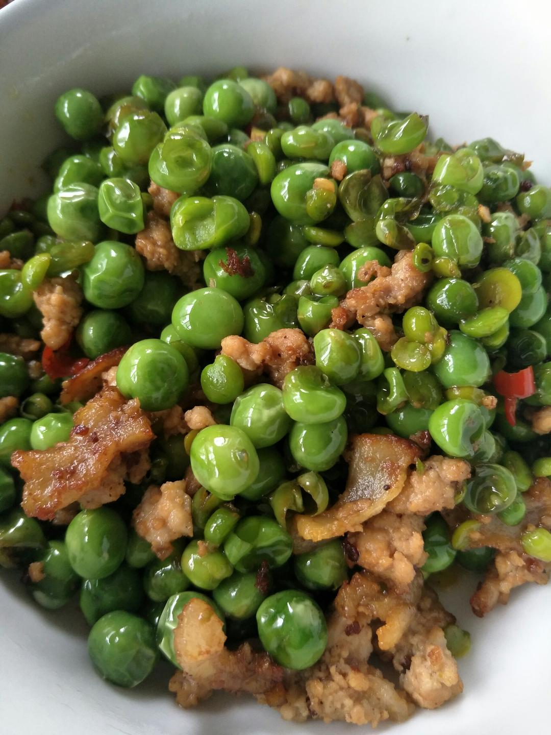 雪豆炒肉沫的做法