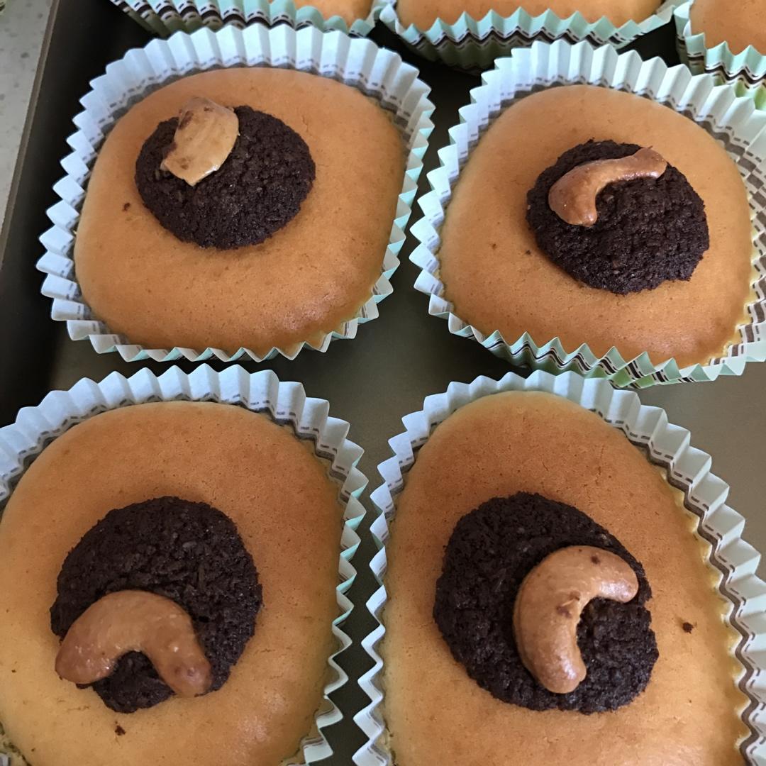 不会回缩的纸杯蛋糕