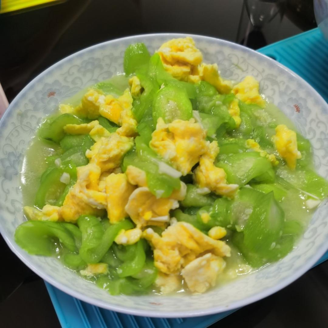 丝瓜炒鸡蛋5分钟夏日防暑快炒