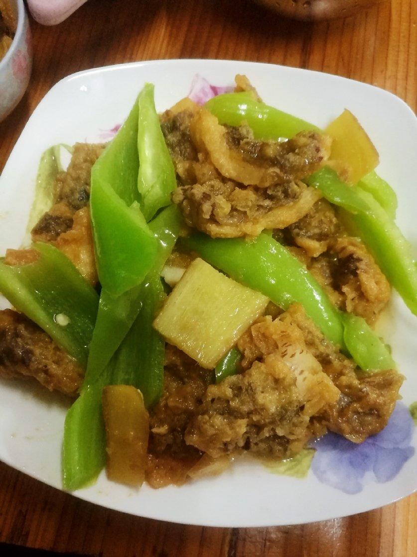 青椒闷鱼