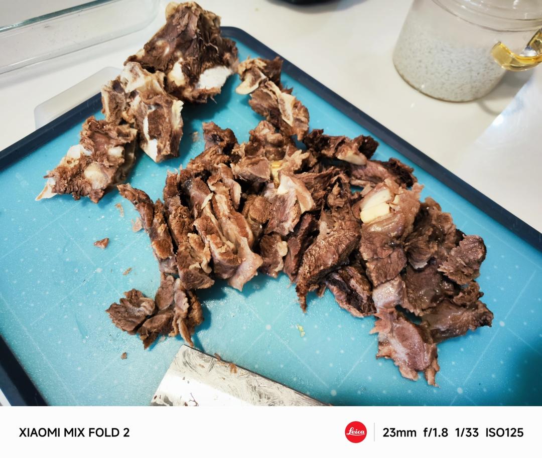 宁夏手抓羊脖子