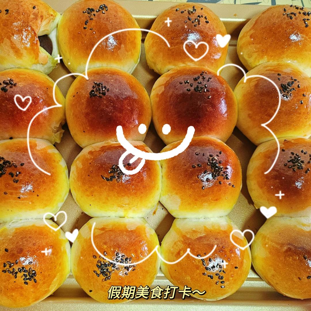 淡奶油餐包（豆沙馅）
