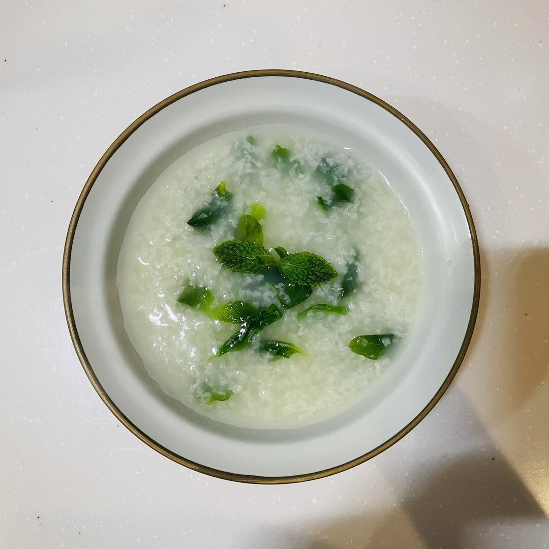 春夏食养薄荷荆芥粥的做法