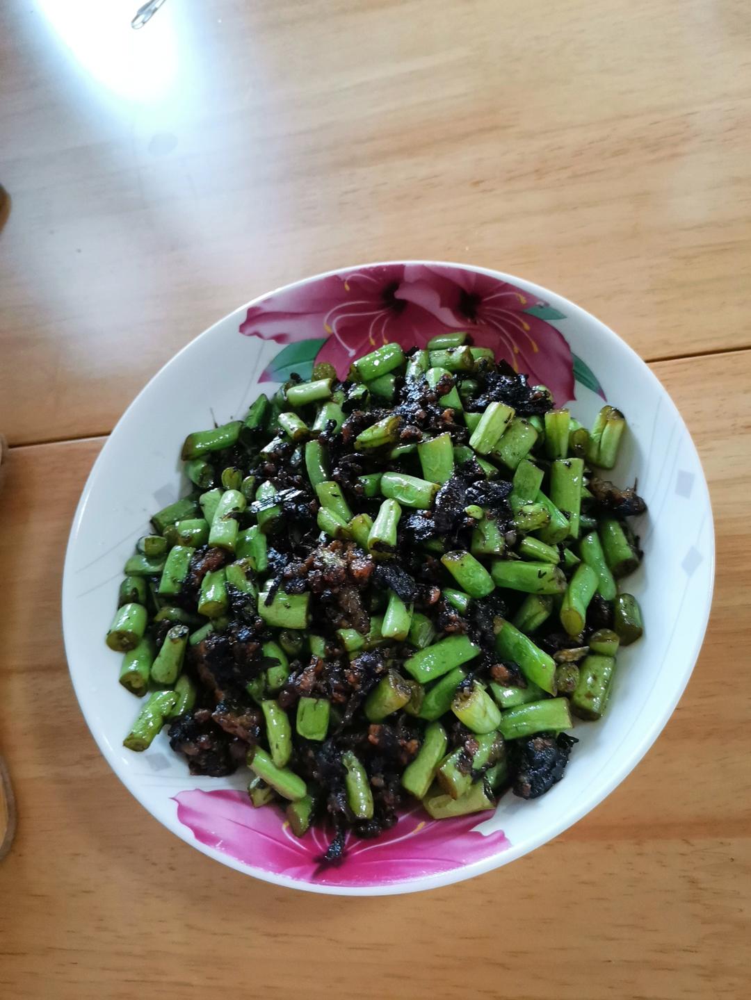 榄菜肉末四季豆