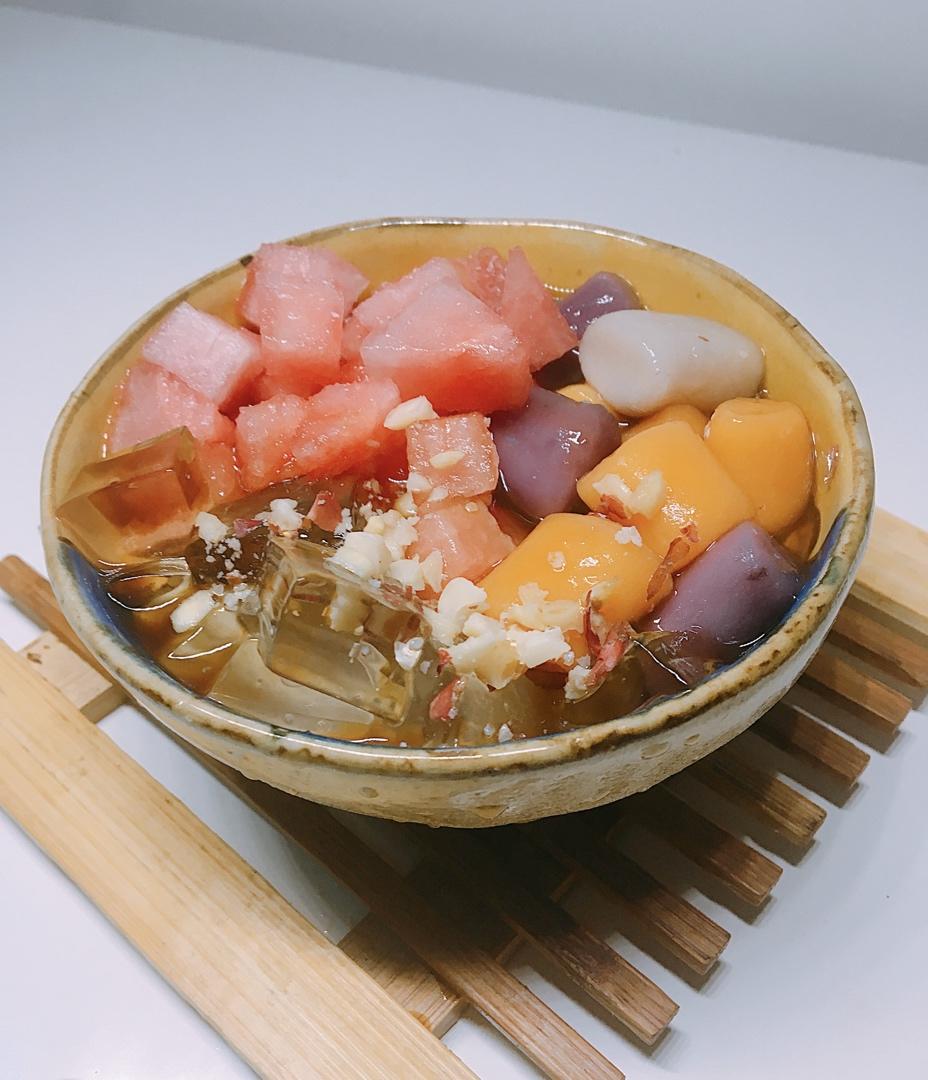 【黑糖桂花圆子冰粉】