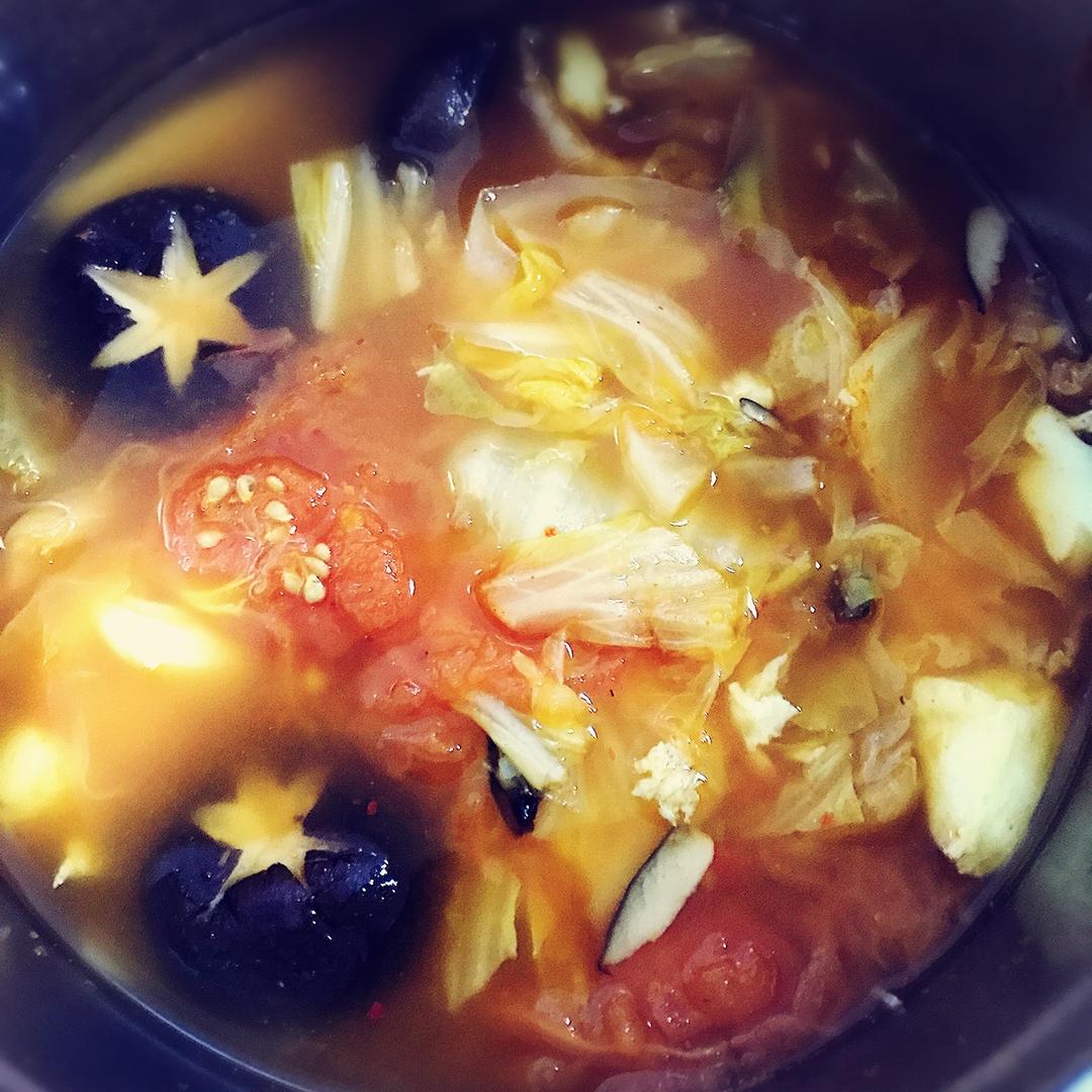 韩式泡菜魔芋丝香菇低卡减肥瘦身2人锅