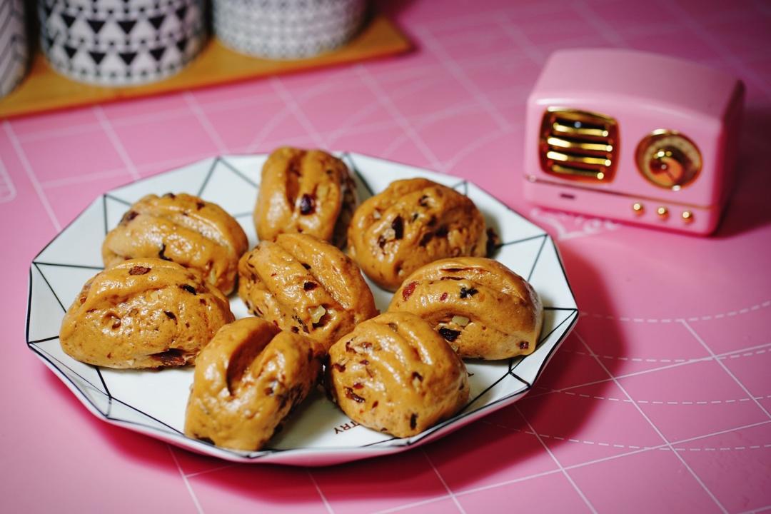 面包口感的红糖蔓越莓  刀切馒头