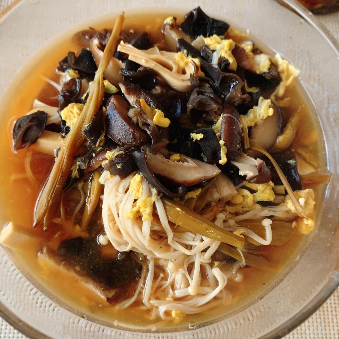 堂妈小厨——超好喝的酸辣汤