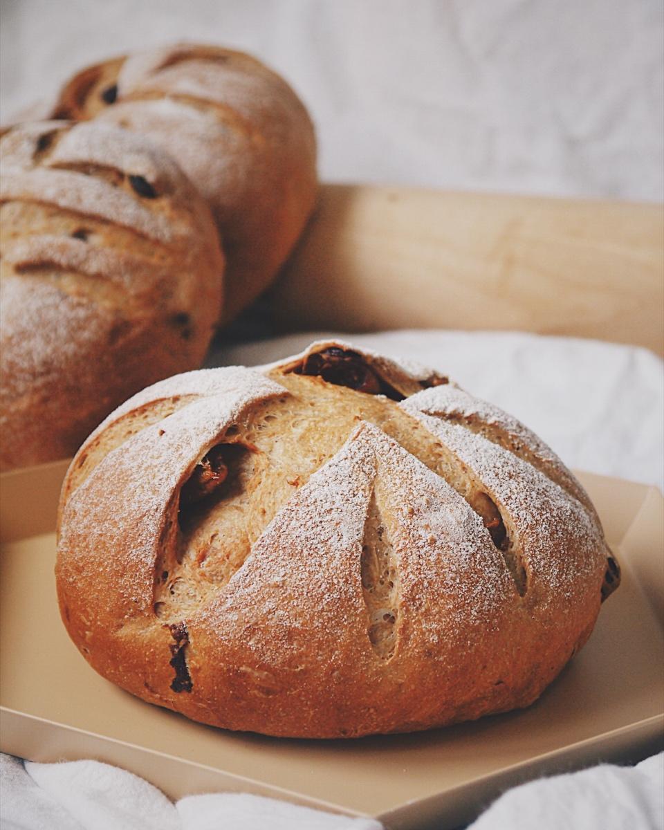 红酒桂圆全麦软欧