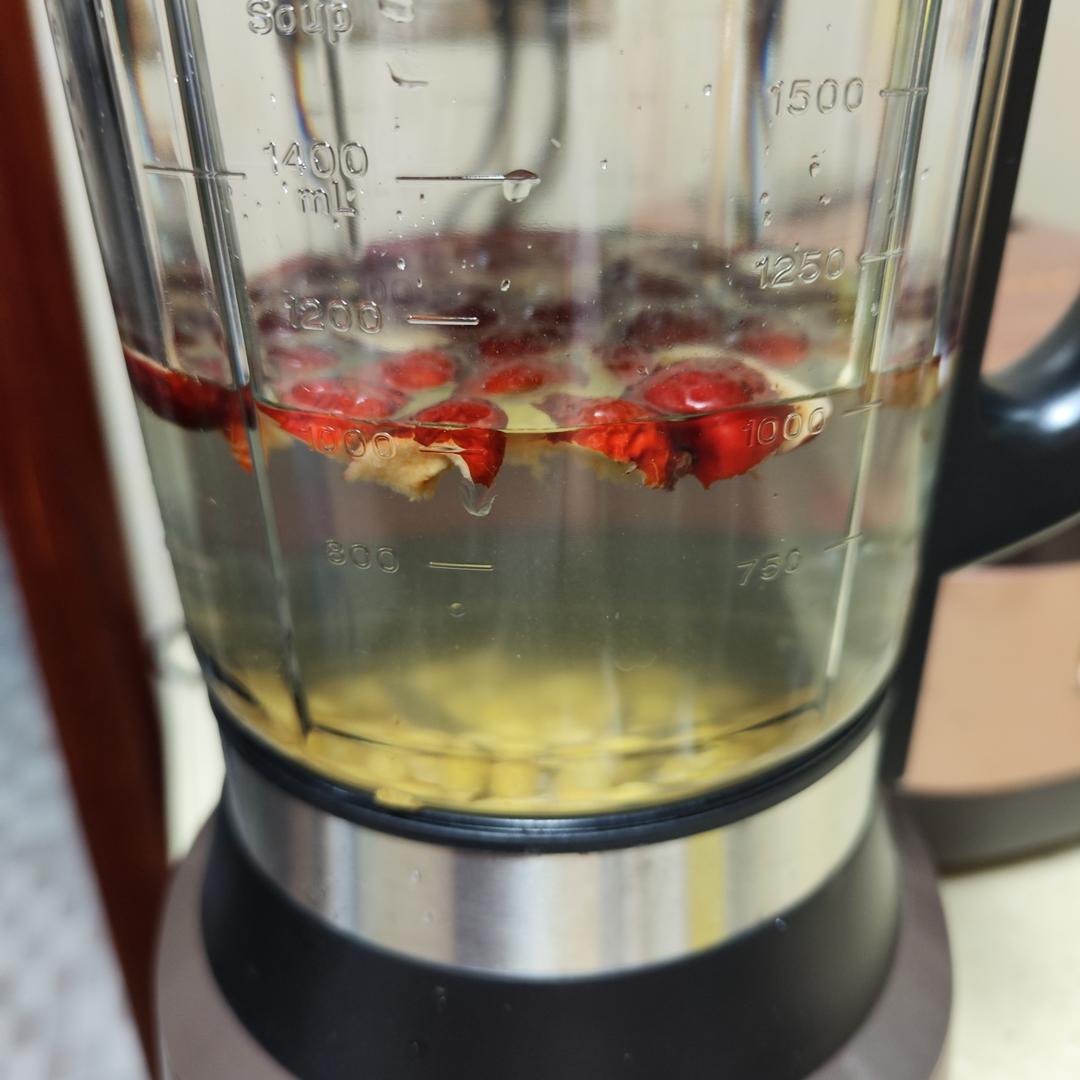 破壁机版 微甜的无渣红枣豆浆（4人份）内藏营养师推荐的最佳豆水比例，掌握以后你就无敌了！