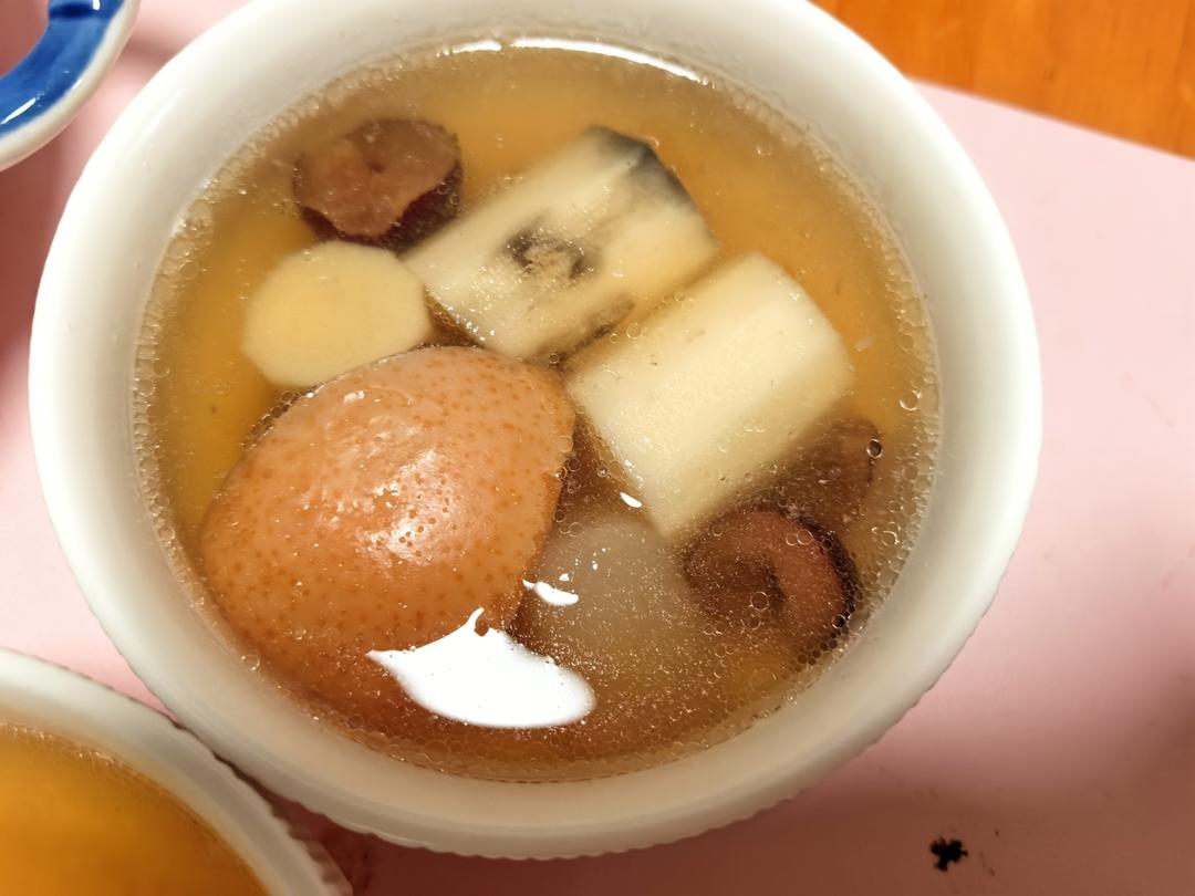 秋季干燥❗️应季汤喝起：清心清肺，老少咸宜‼️