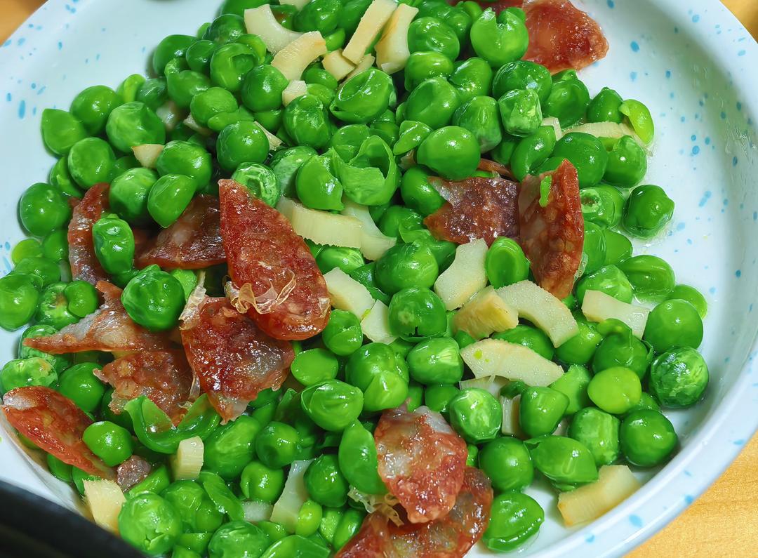 火丁甜豆，青豆要炒好，火腿少不了！