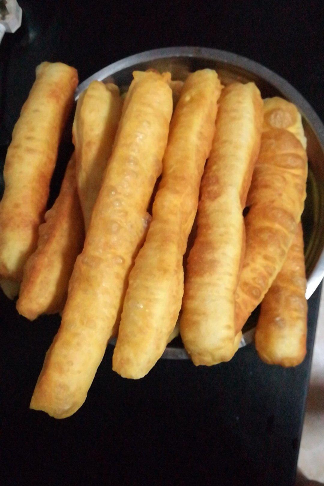 自制无泡打粉油条